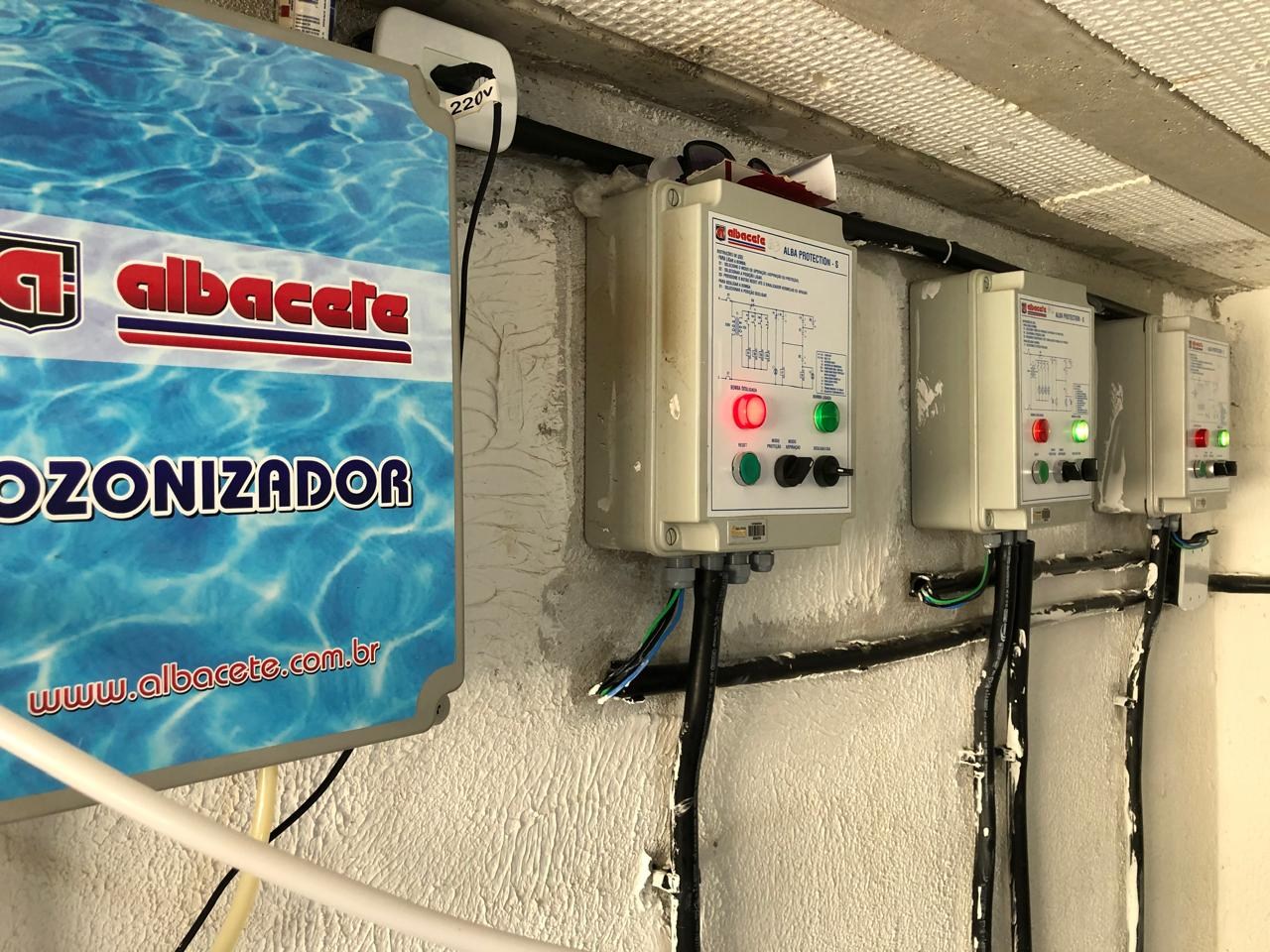 Painéis de automação da casa de máquinas